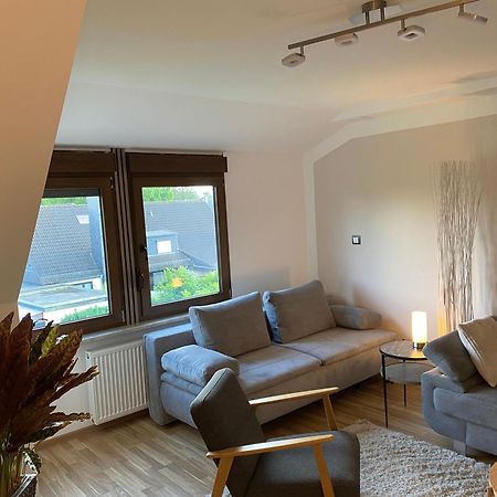 Apartamento Unter Dem Dach Mit Parkplatz Brema Exterior foto