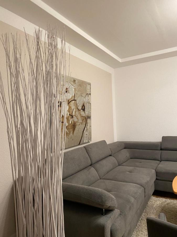 Apartamento Unter Dem Dach Mit Parkplatz Brema Exterior foto