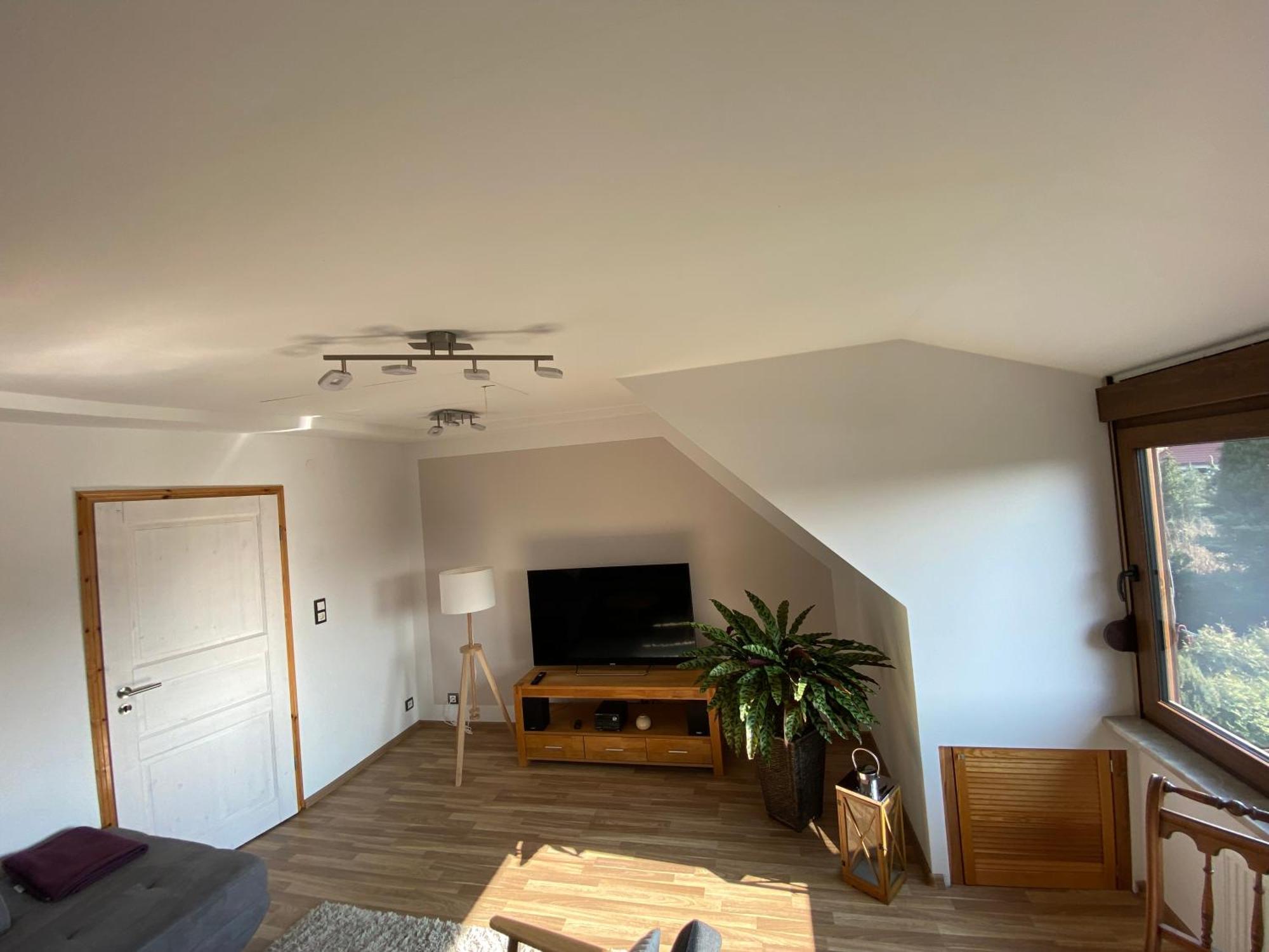 Apartamento Unter Dem Dach Mit Parkplatz Brema Exterior foto