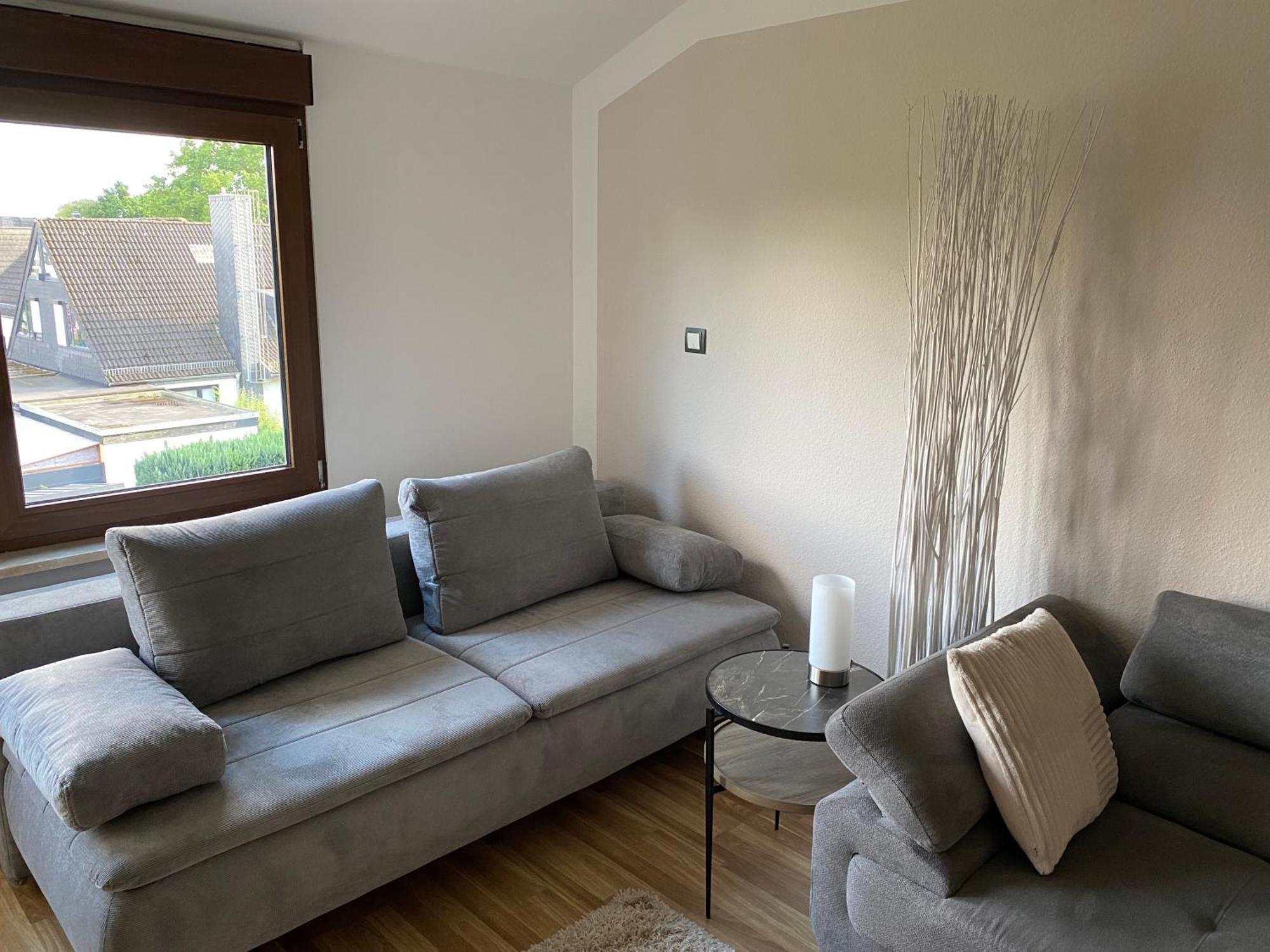 Apartamento Unter Dem Dach Mit Parkplatz Brema Exterior foto